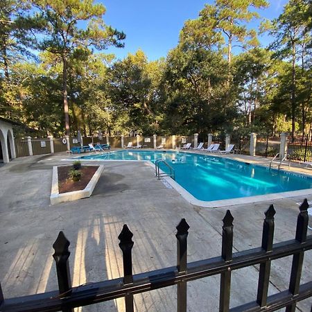 #111 Elaborate Condo Ideal Location 2Brm/2 Parking Hilton Head Island Esterno foto